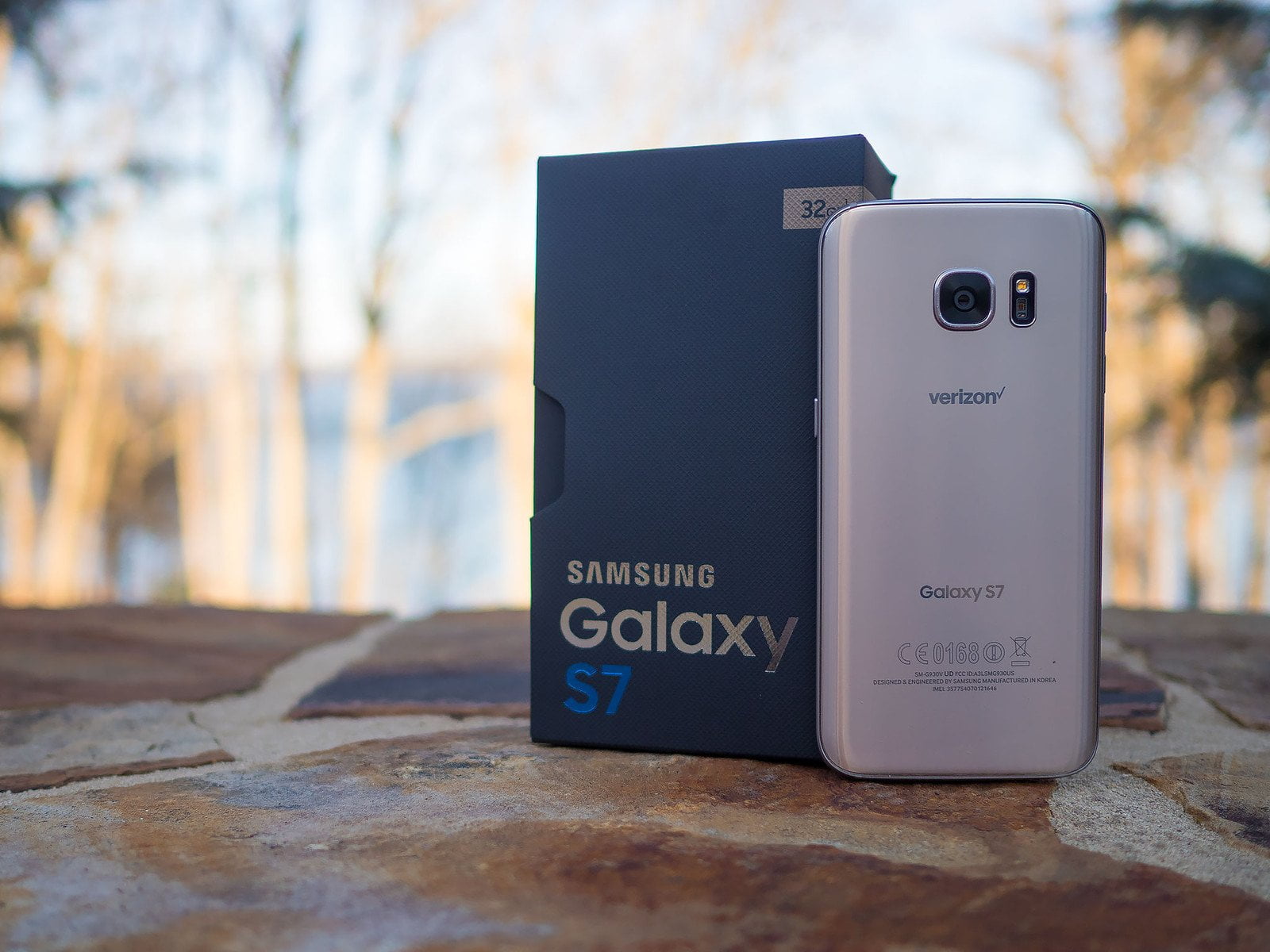 Samsung Galaxy S7 është smartphone-i më i prenotuar ndonjëherë nga produktet e tjerë të Samsung